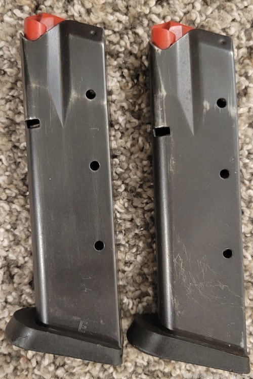 Two Jericho 941 IWI marked 9mm 17 round magazines 9x19 9mm Luger-img-0