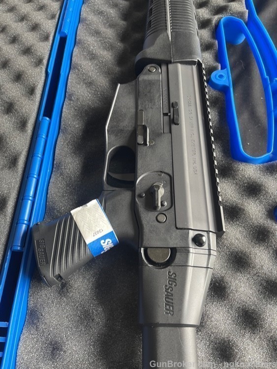  New 1st Production Run Sig Sauer Sig522 Semi-Auto Carbine .22lr -img-5