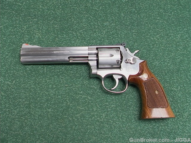 Smith and Wesson 686  .357 Magnum-img-0