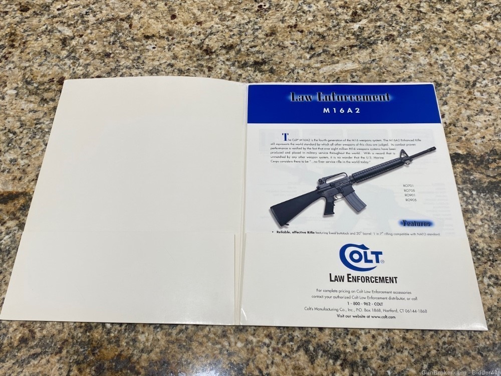 1999 colt law enforcement sales booklet packet complete rare m16a2 m203 m16-img-3