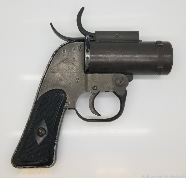 Vintage U.S. Property Flare Gun Pistol Pyrotechnic Co M8-img-0