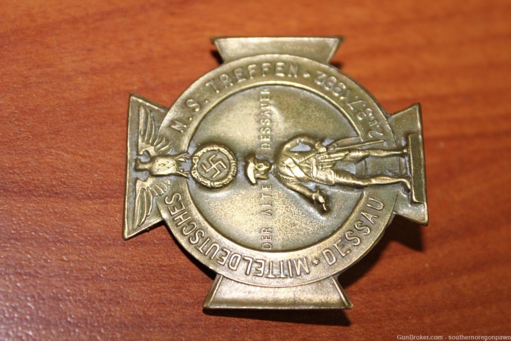 1932 German Tin Medal-img-3
