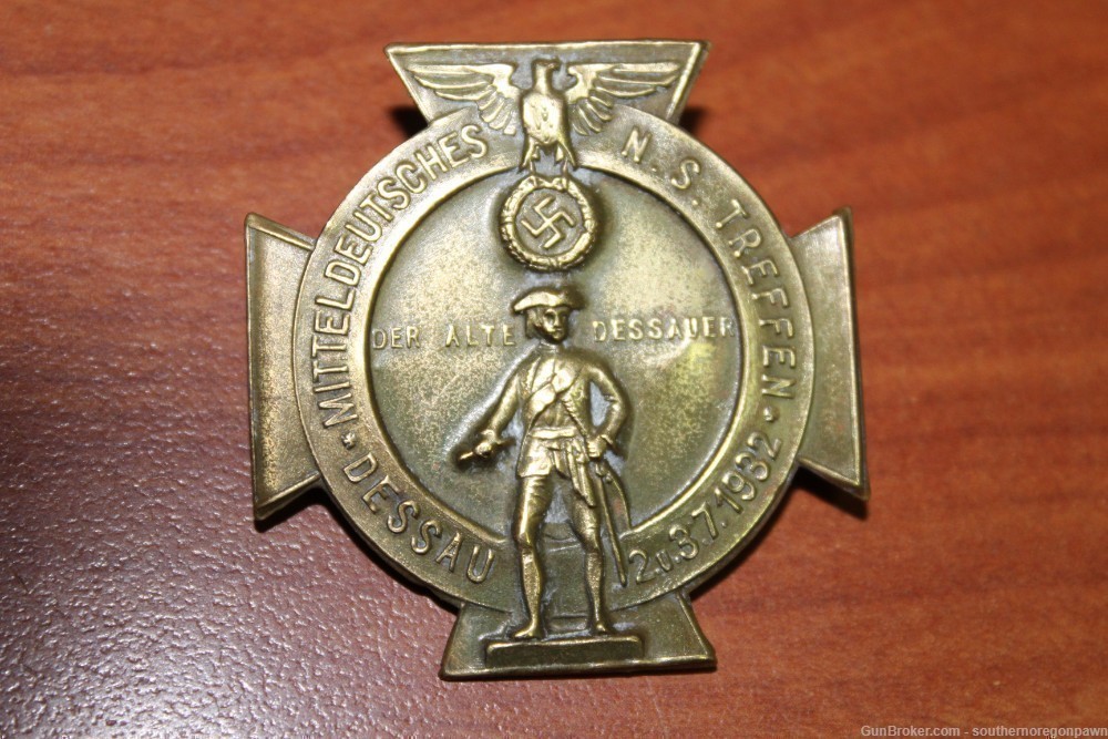 1932 German Tin Medal-img-0