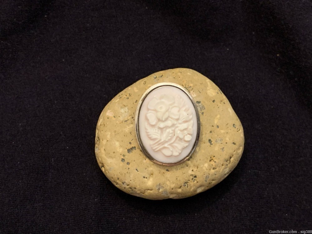 VINTAGE FRENCH STERLING CARVED WHITE CORAL CAMEO BROOCH -img-0