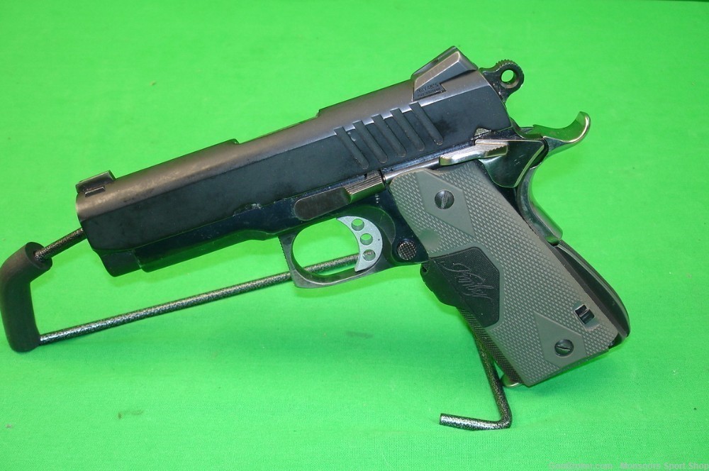 Safari Arms 1911 .45 ACP  (Springfield Armory)-img-3