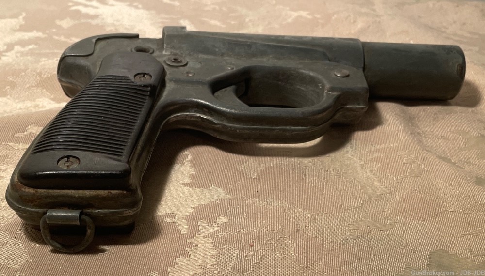Antique WW II German Flare Pistol Model LP42, Circa 1944-img-7