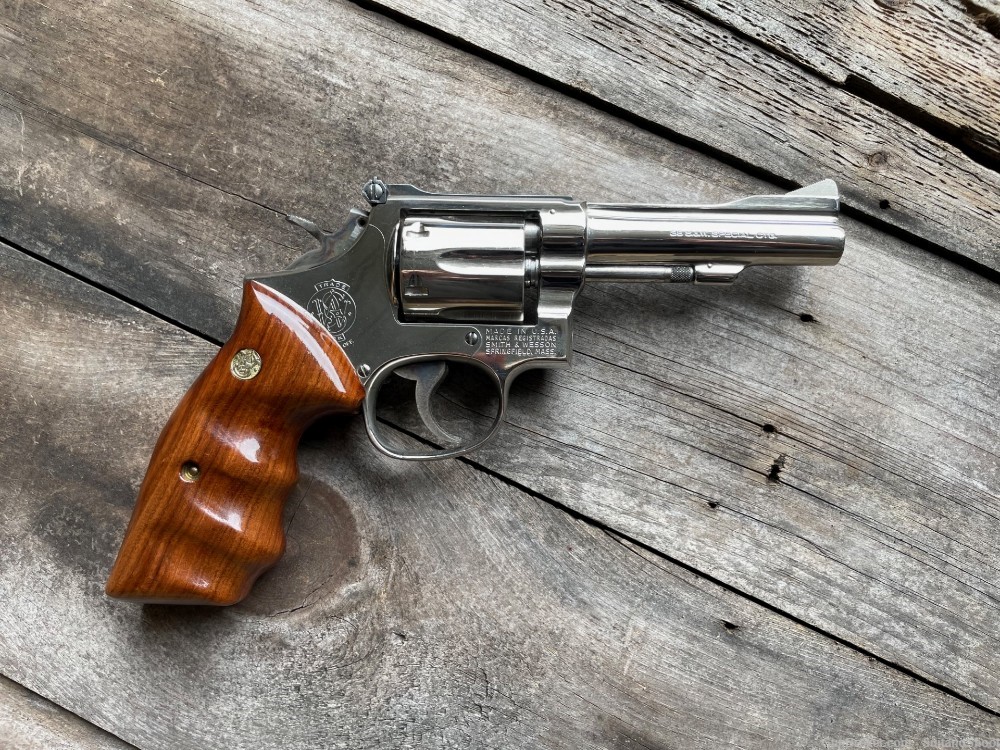 SMITH & WESSON 15-4 38 spl Nickel revolver-img-11