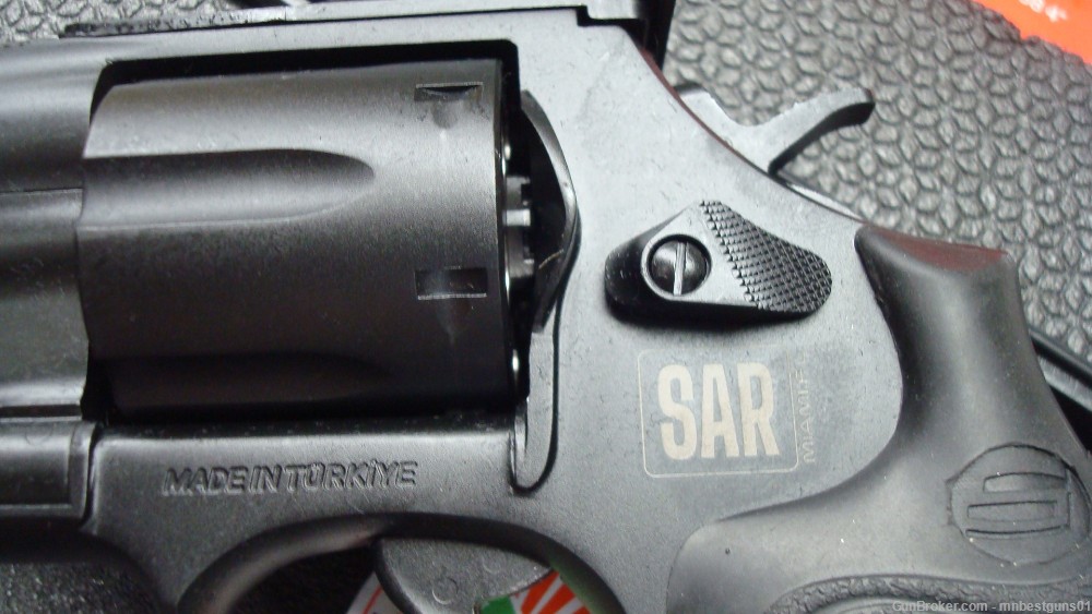 SAR USA by Sarsilmaz Revolver - .357/.38 - 6 Shot - Black - SARSR38BL4-img-6