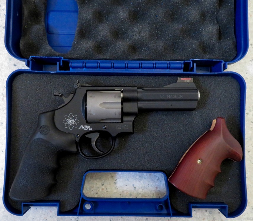 S&W 329PD Revolver -img-5