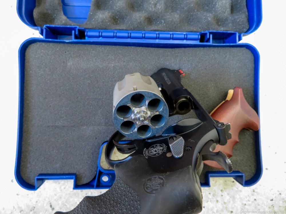 S&W 329PD Revolver -img-1