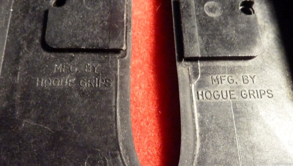 Hogue S&W, Full Size 9mm/40 Caliber Pistol Rubber Grip Panels, Black, 40010-img-5