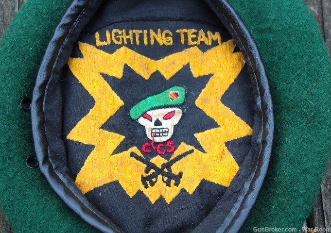 Vietnam Era US Special Forces "Lighting Team" Beret and Patch-img-8