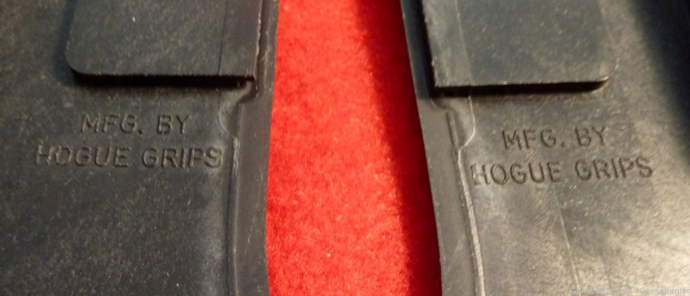 Hogue S&W, Full Size 9mm/40 Caliber Pistol Rubber Grip Panels, Black, # 2-img-4