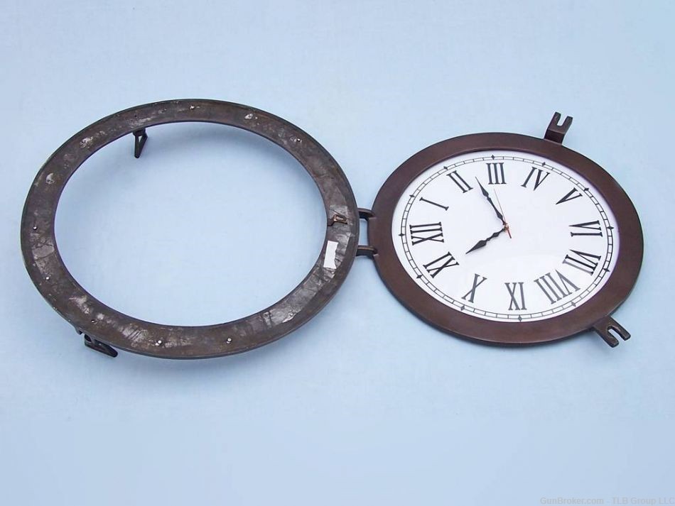Introducing the exquisite Bronzed Deluxe Class Porthole Clock 24"-img-2