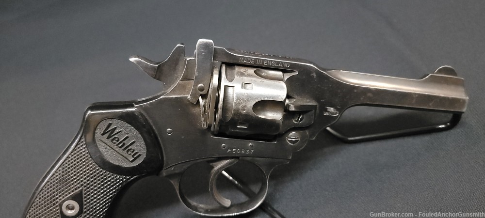 Webley & Scott Mark IV Revolver - 38 S&W - Mfg 1947-1957-img-16
