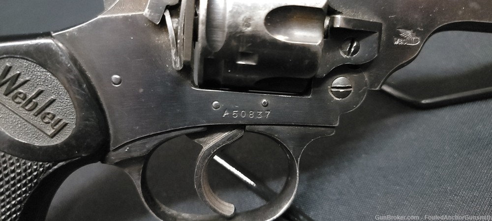 Webley & Scott Mark IV Revolver - 38 S&W - Mfg 1947-1957-img-10