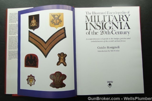 MILITARY INSIGNIA OF THE 20TH CENTURY HARDCOVER-img-5