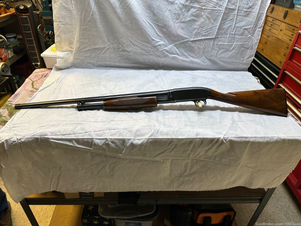 Winchester Model 12 Skeet, 28 gauge, English Stock-img-0