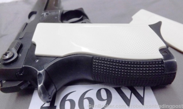 Smith & Wesson 469 669 Grips Hard Imitation Ivory White Polymer New 4669W-img-8