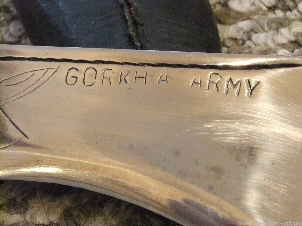 Gurkha  Kukri  Army Curved Knife Chopper W/ 2 baby knives -img-17