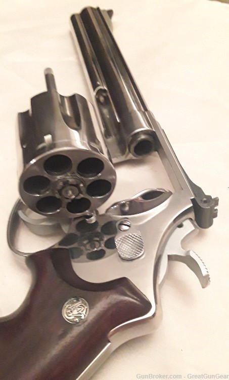 Smith & Wesson Model 629 MagnaClassic Revolver Caliber .44 Mag 7.5" Barrel-img-10