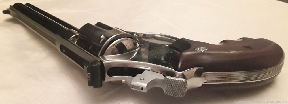 Smith & Wesson Model 629 MagnaClassic Revolver Caliber .44 Mag 7.5" Barrel-img-7