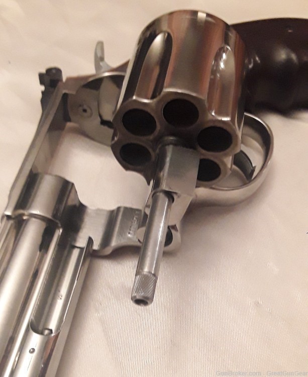 Smith & Wesson Model 629 MagnaClassic Revolver Caliber .44 Mag 7.5" Barrel-img-11