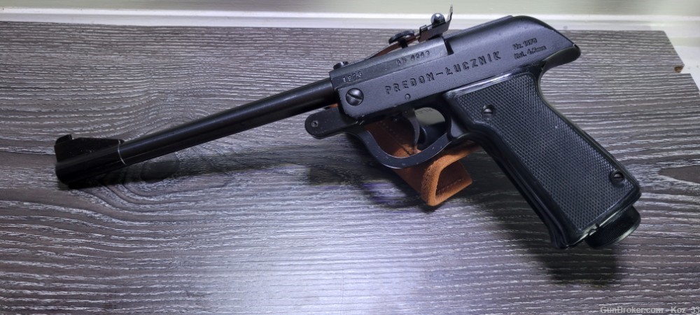 1976 Polish (Predom Lucznik) .177 (4.5mm) Air Pistol-img-0