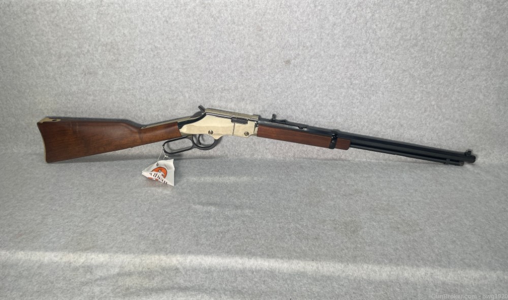 HENRY GOLDEN BOY .22 LR Lever Action Rifle 22 Wood 20" Octagon NICE!-img-1