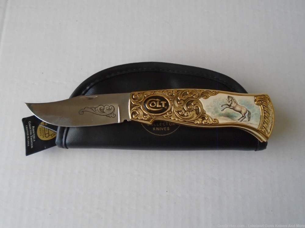 NIB VERY RARE *GOLD ENGRAVED* Colt Rampant Pony Folding Knife SOLD FOR $965-img-1