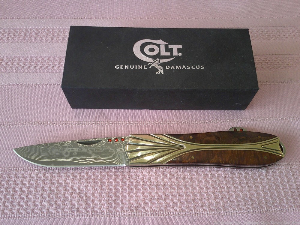 Here it is Uber Rare Colt Genuine Damascus Blade Wood Handle Knife 500 Made-img-5