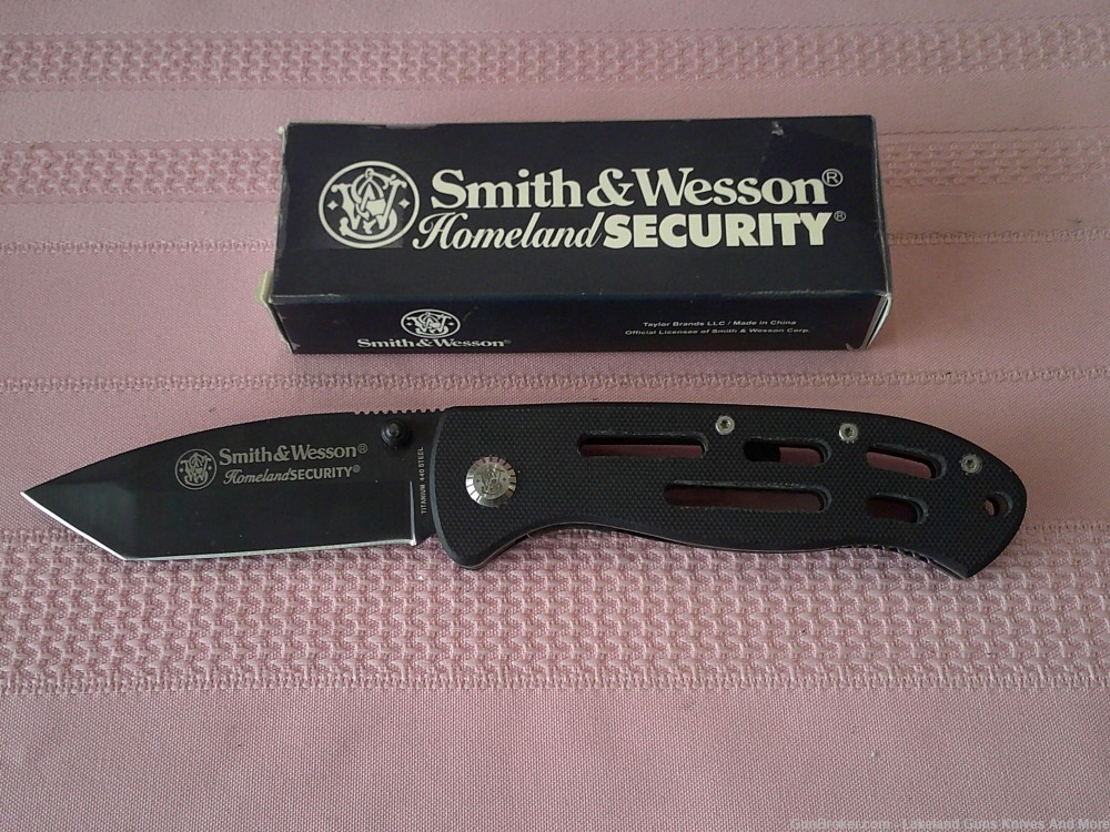 NEW S-&-W Black Handle Titanium Tanto Blade Homeland Security Knife!-img-0