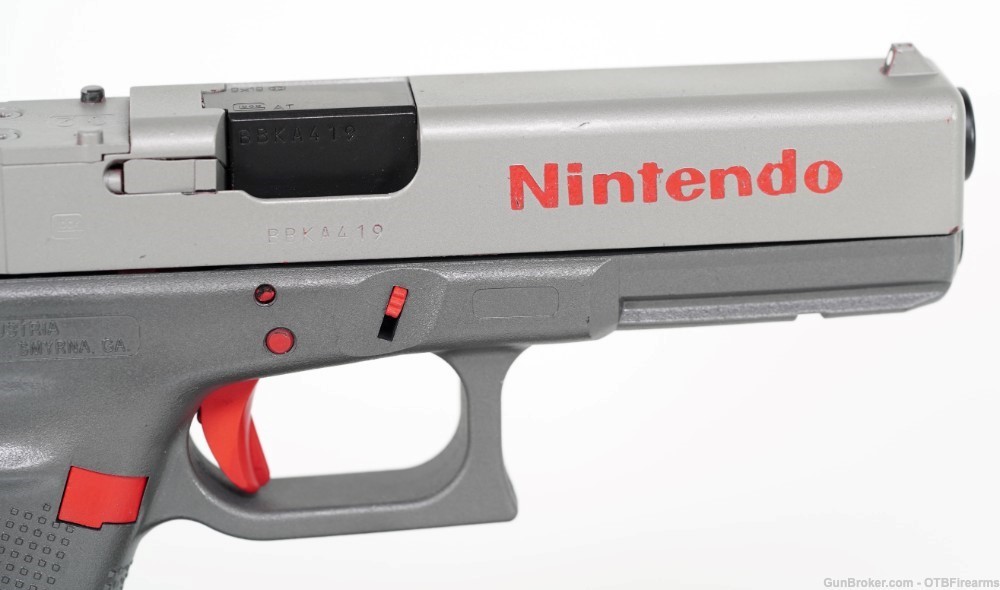 Glock 17 Gen 4 Nintendo Themed 9mm 3 Mags Original Box-img-9