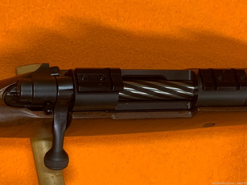 Mossberg Patriot Rifle Walnut 22-250 Varmint bolt action UNFIRED-img-5