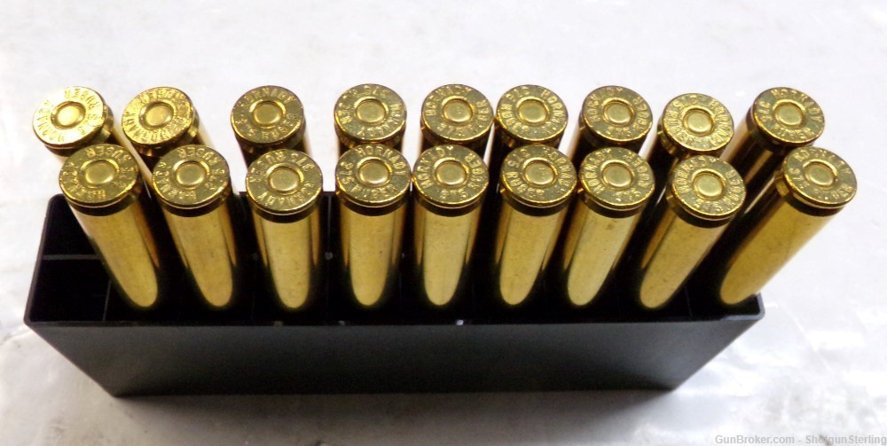 18 rounds of Hornady 375 Ruger ammo with 300 grain RN bullets-img-2