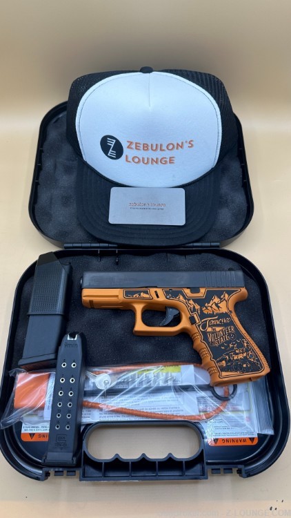 Factory NEW GEN3 Glock 19 9mm G19 GEN 3 2x 15rd Mags Tennessee Orange-img-0