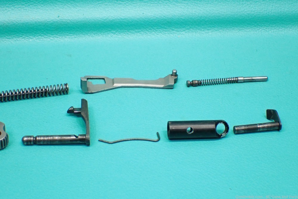 Ruger P85 9mm 4.5"bbl Blued Pistol Repair Parts Kit MFG 1990-img-2
