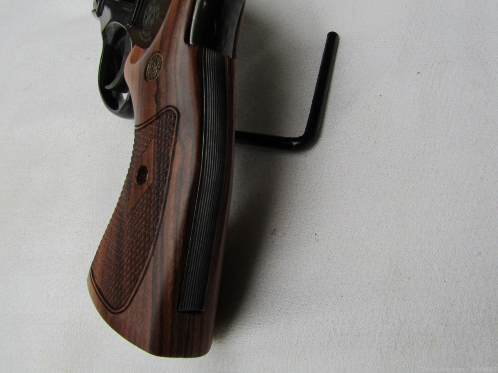 Smith & Wesson Model 586-8 Combat Magnum Reintroduction, .357 Magnum-img-7