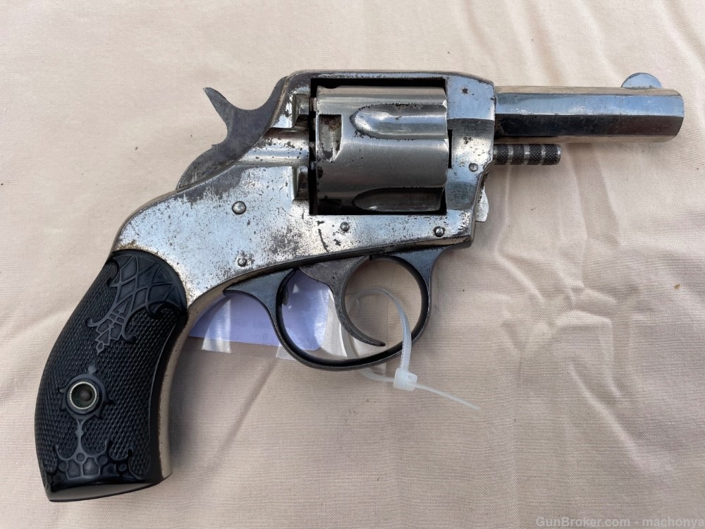 H & R American 38 S & W Chrome 5 Shot Revolver -img-10