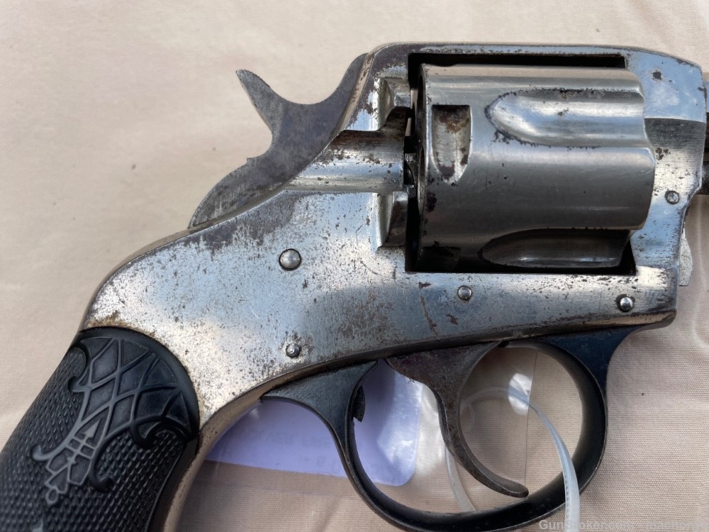 H & R American 38 S & W Chrome 5 Shot Revolver -img-12