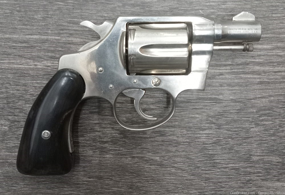Colt Detective Revolver, .38 SPL, 6 rounds, +Extra Grips -img-1