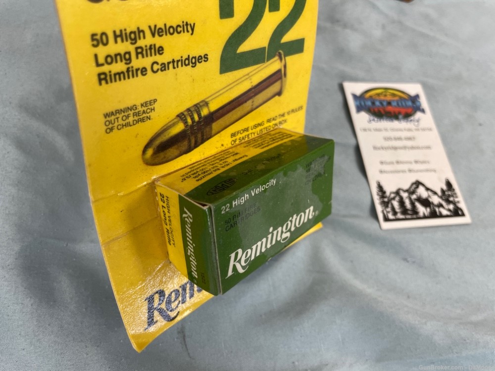 Vintage AMMUNITION Hang Card /Rack Pack  Remington Golden 22LR (50-Rounds)-img-1