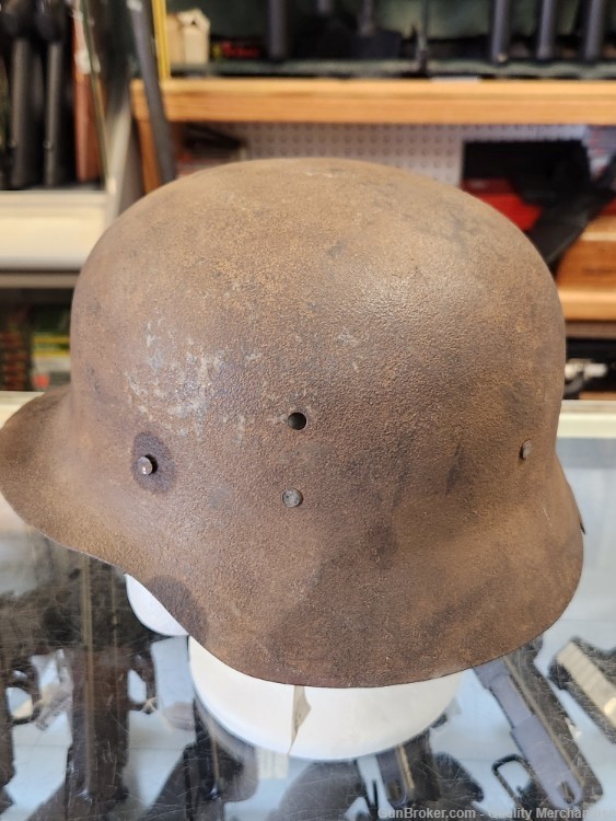 WWII M40 German Army Helmet battlefield bringback-img-1