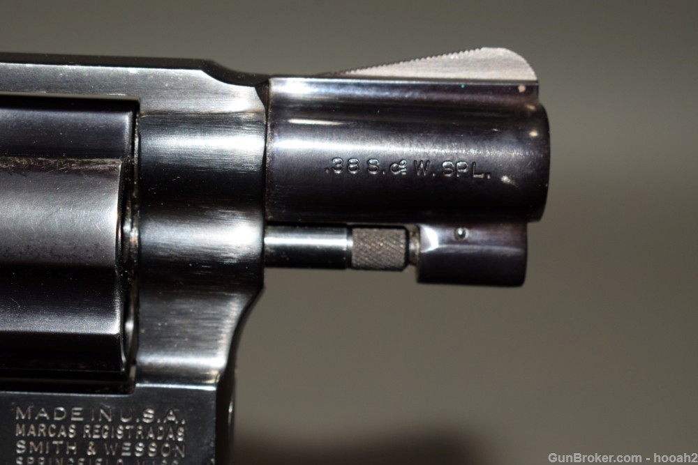 Smith & Wesson Model 36 Chiefs Special Revolver 38 Spl-img-6