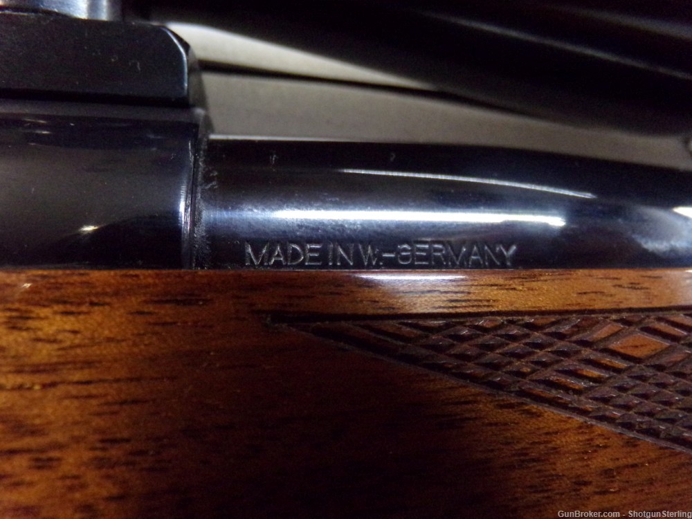 Nice old Weatherby Mark V Rifle in 300 Wby Mag with a 3-9 Redfield scope -img-15