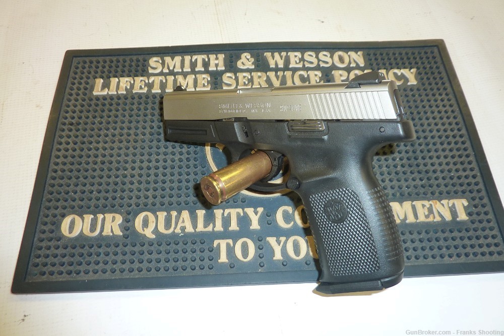 SMITH & WESSON SW40VE 40 CAL, 4" BBL SEMI AUTO PISTOL USED-img-1