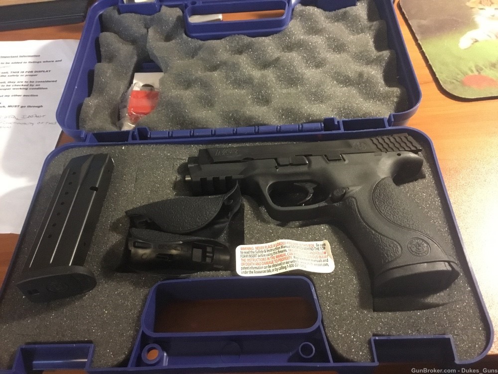 Smith & Wesson M&P9, 9mm, 17rd. 4.25” barrel. No thumb safety NEW-img-0
