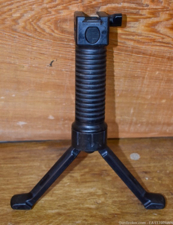 GPS Grip Pod Systems AR15 Vertical Grip / Bipod -img-0