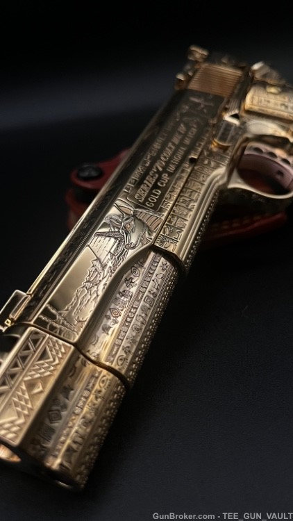 COLT CUSTOM 1911 COMP’D LIMITED EDITION “ANUBIS” 24k GOLD FULLY ENGRAVED -img-3