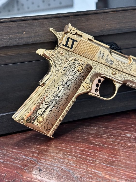 COLT CUSTOM 1911 COMP’D LIMITED EDITION “ANUBIS” 24k GOLD FULLY ENGRAVED -img-12